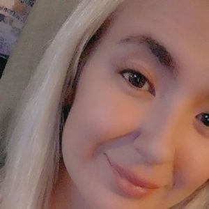 Meet your Posher, Alexia